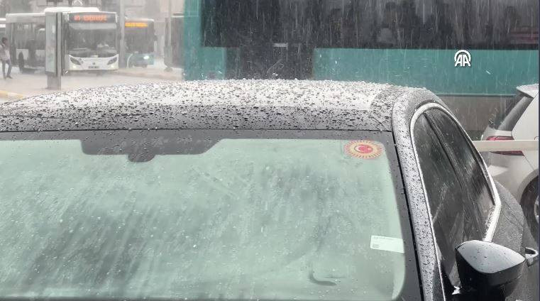 Şanlıurfa’da sağanak ve dolu etkili oldu! Zor anlar yaşadılar - Resim: 12